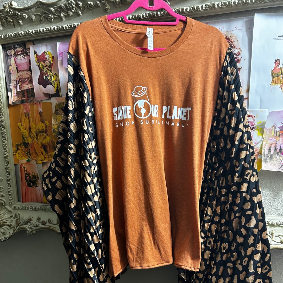 Cheetah Save the Earth Hippie T-Shirt - The Modern Alien