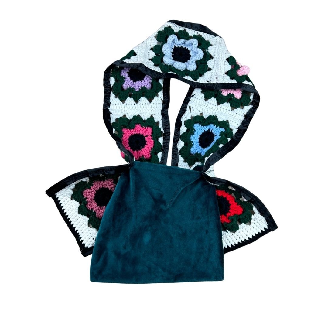 Crochet Flower Crossbody Bag – Handmade Vintage Boho Chic - The Modern Alien