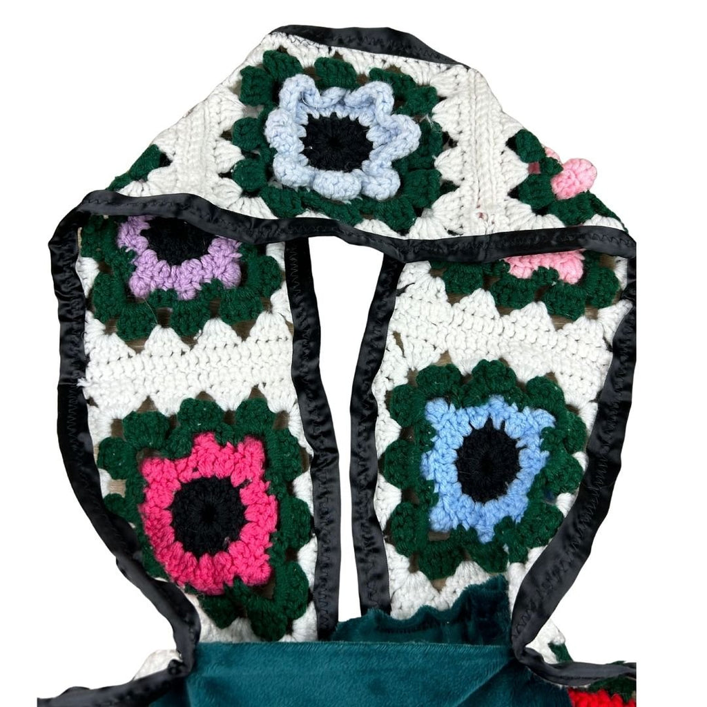Crochet Flower Crossbody Bag – Handmade Vintage Boho Chic - The Modern Alien