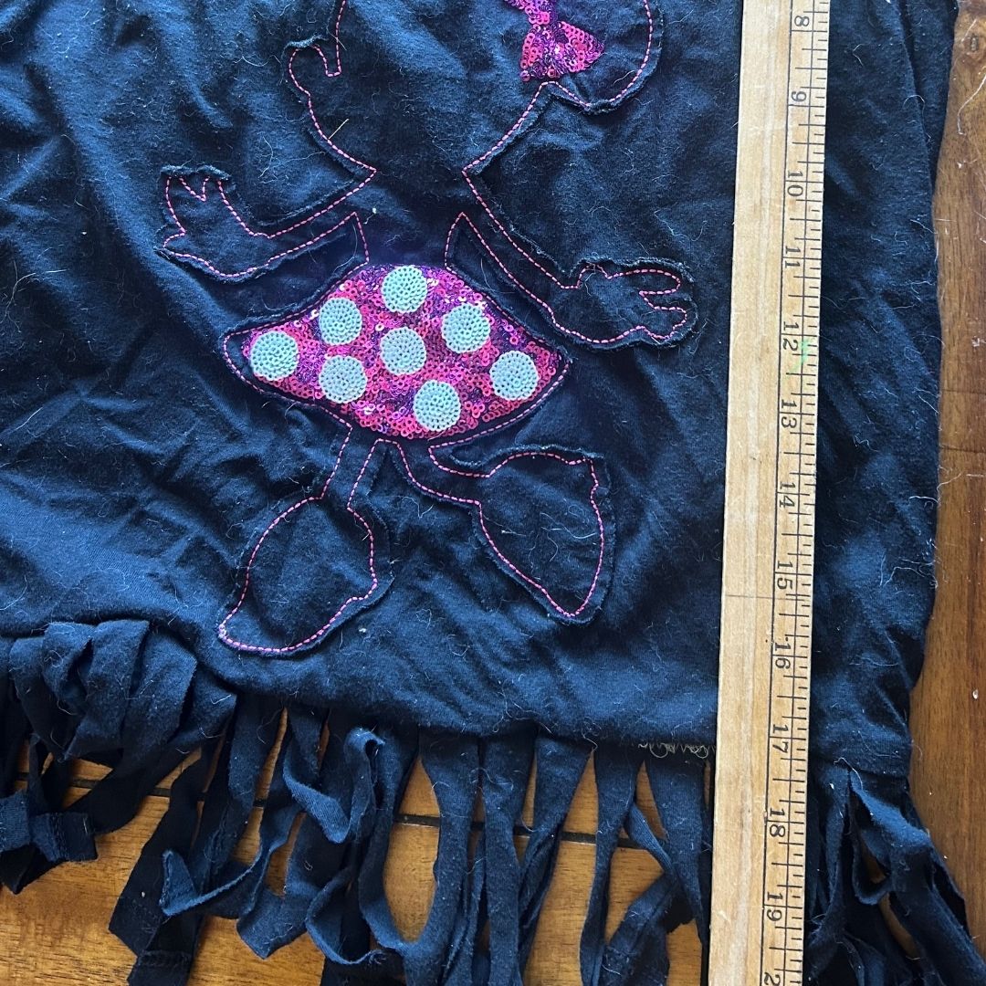 Fringe Fun Minnie Tote | Handmade from a Tank Top - The Modern Alien