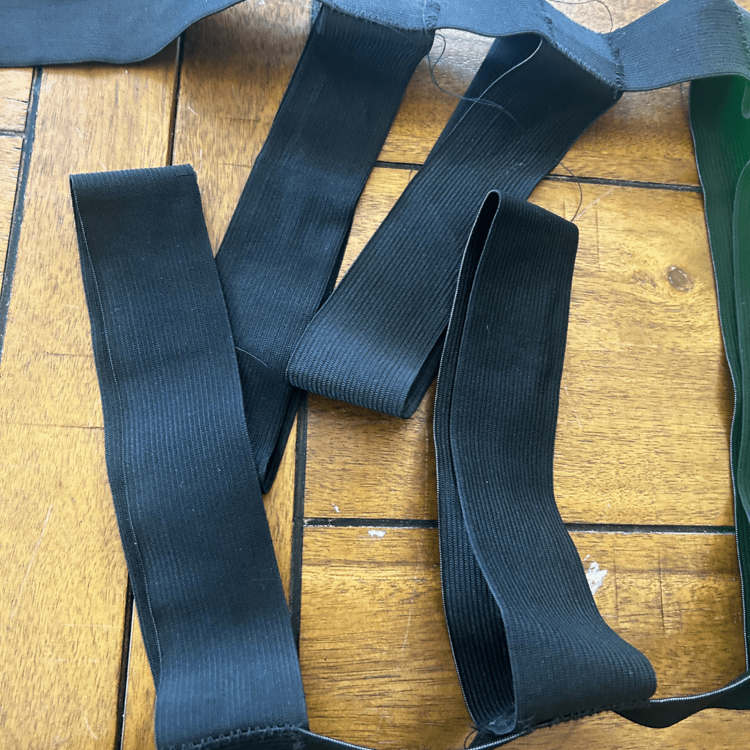 Futuristic Strapped Ensemble – NYFW 2024 Exclusive - The Modern Alien