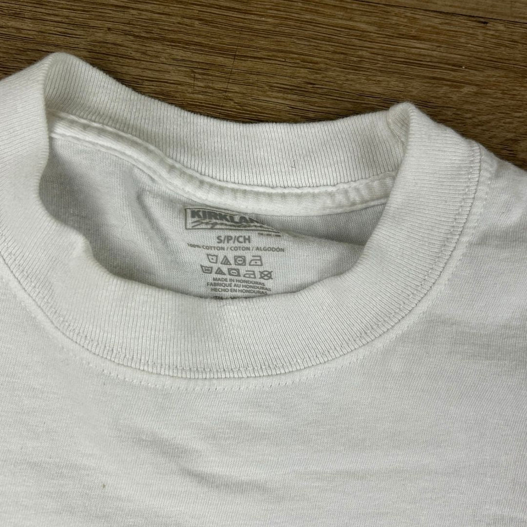 "Knee Deep in the Hoopla" Graphic T-Shirt – Minimalist & Iconic - The Modern Alien