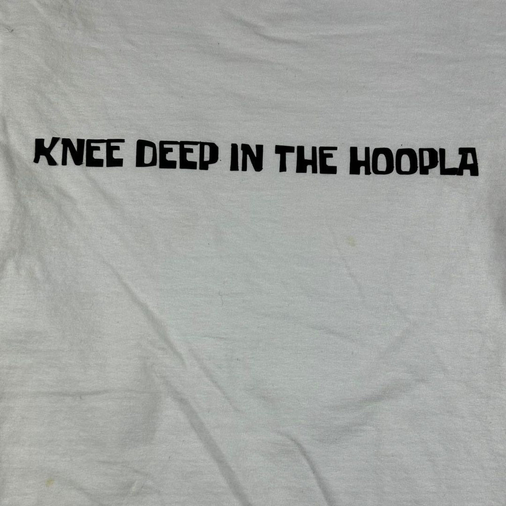 "Knee Deep in the Hoopla" Graphic T-Shirt – Minimalist & Iconic - The Modern Alien