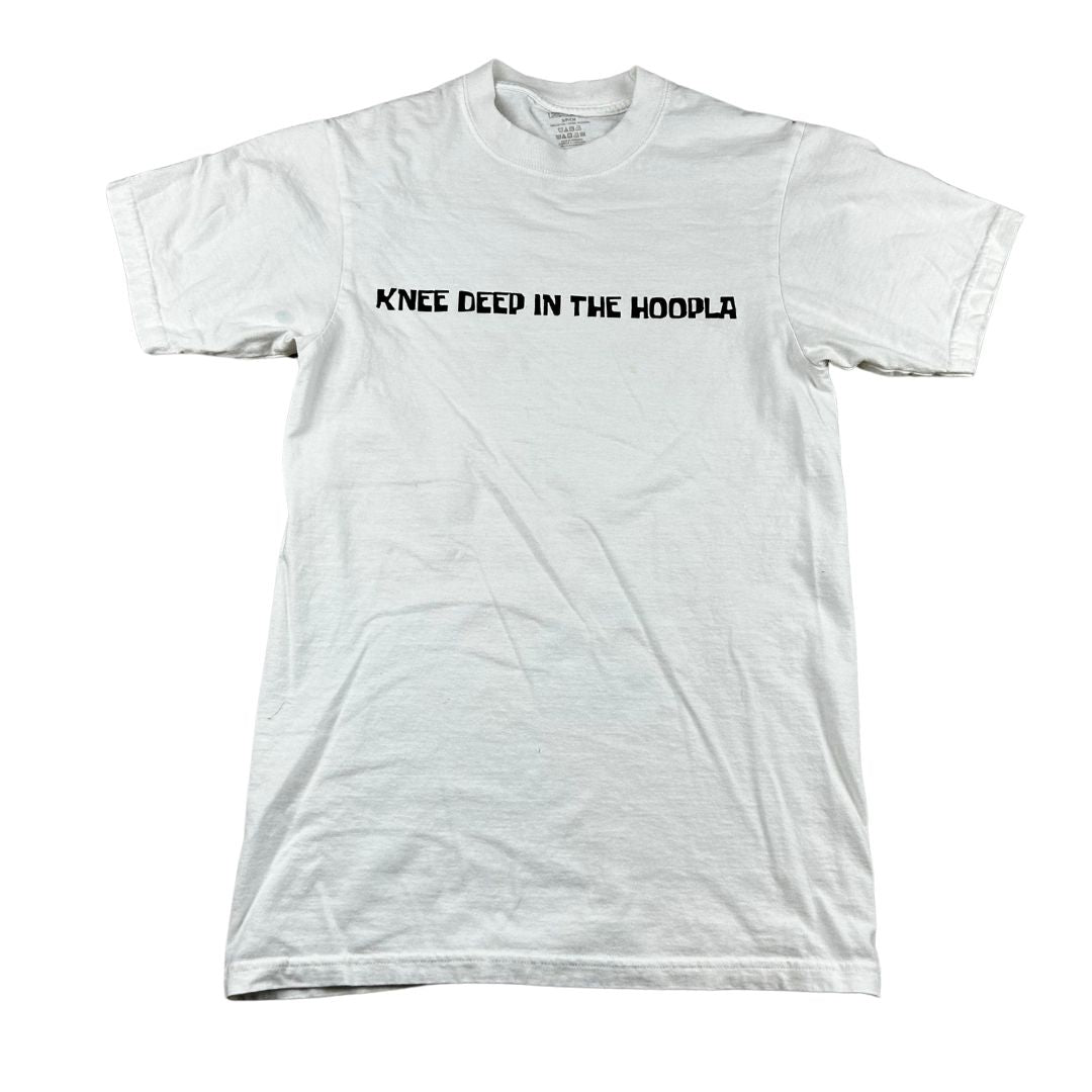 "Knee Deep in the Hoopla" Graphic T-Shirt – Minimalist & Iconic