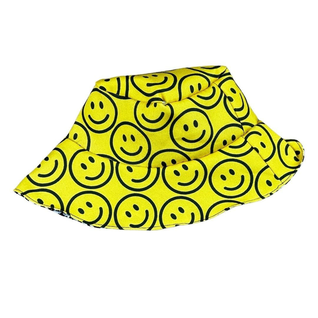 Reversible Smiley Face Bucket Hat – Bold Streetwear with a Twist - The Modern Alien