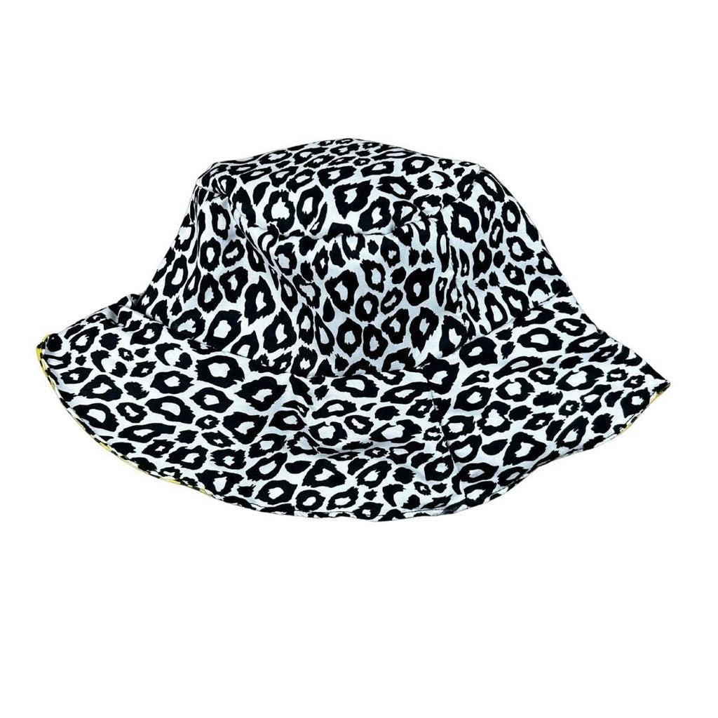 Reversible Smiley Face Bucket Hat – Bold Streetwear with a Twist - The Modern Alien