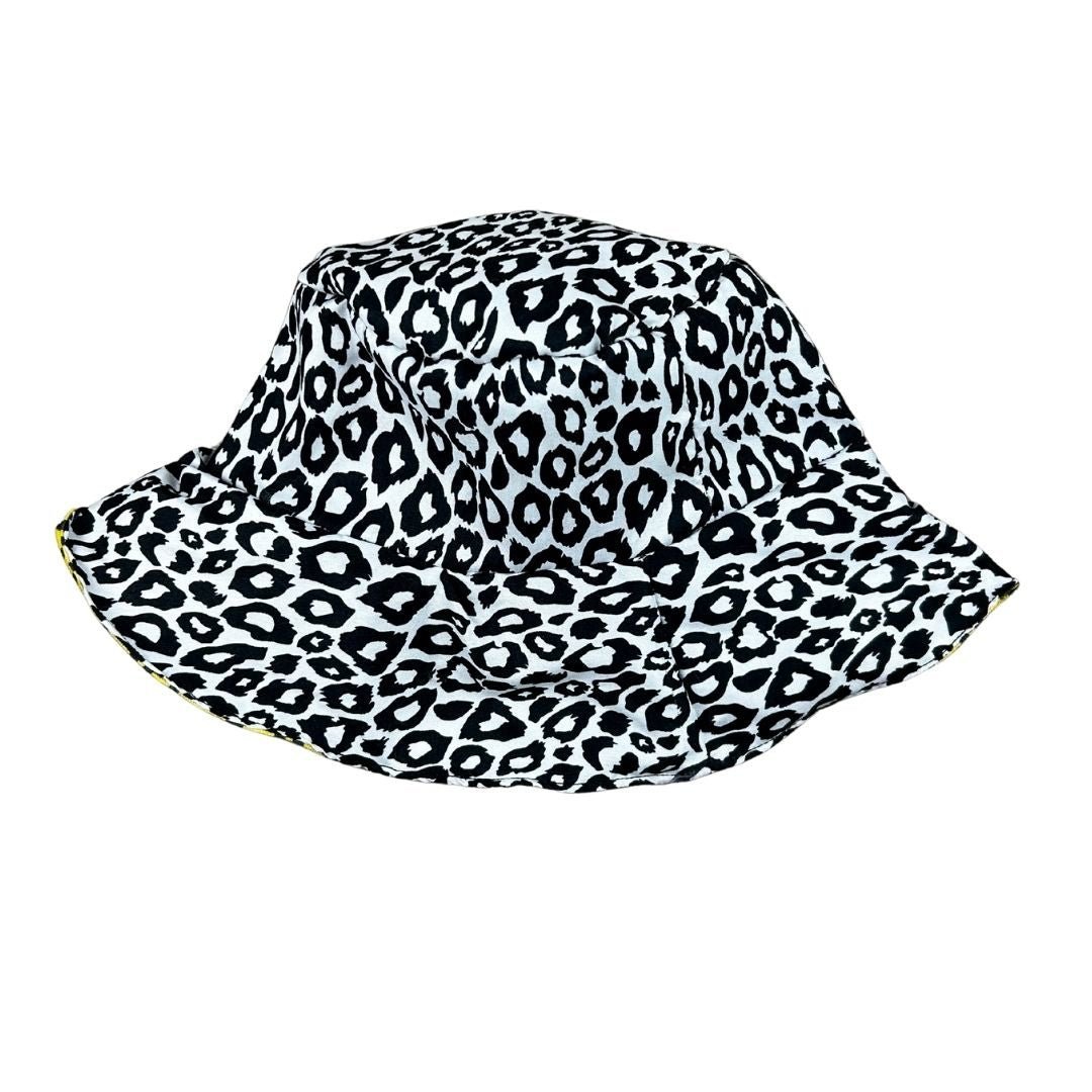 Reversible Smiley Face Bucket Hat – Bold Streetwear with a Twist - The Modern Alien