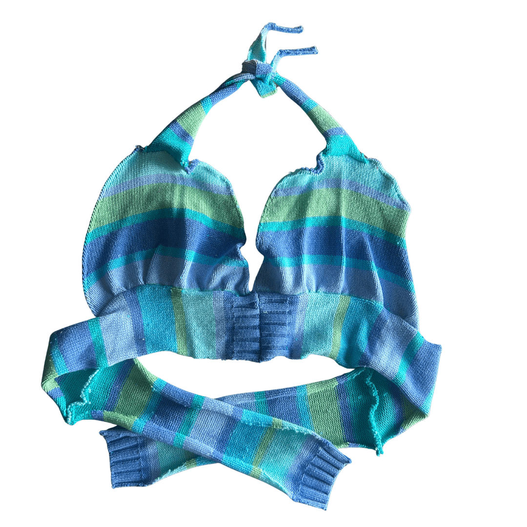 🛒 Reworked Sweater Set – Upcycled Halter Top + Mini Skirt | One - of - a - Kind | Handmade in Arizona ♻️ Y2K Beach Babe Vibes – Only 1 Available - The Modern Alien