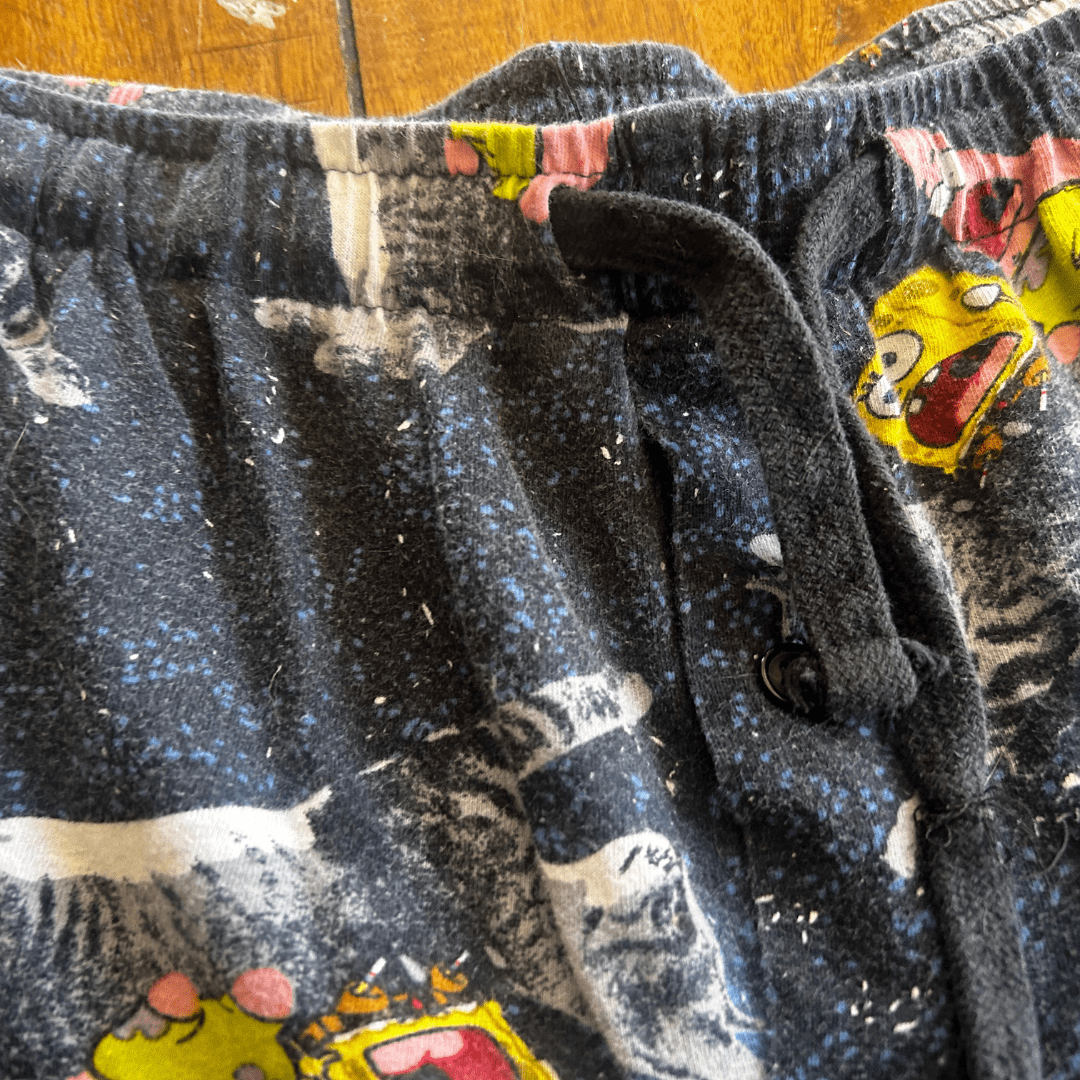 Space Sponge Crop Top & Ruffle Shorts Set – Handmade from Upcycled Pajamas - The Modern Alien