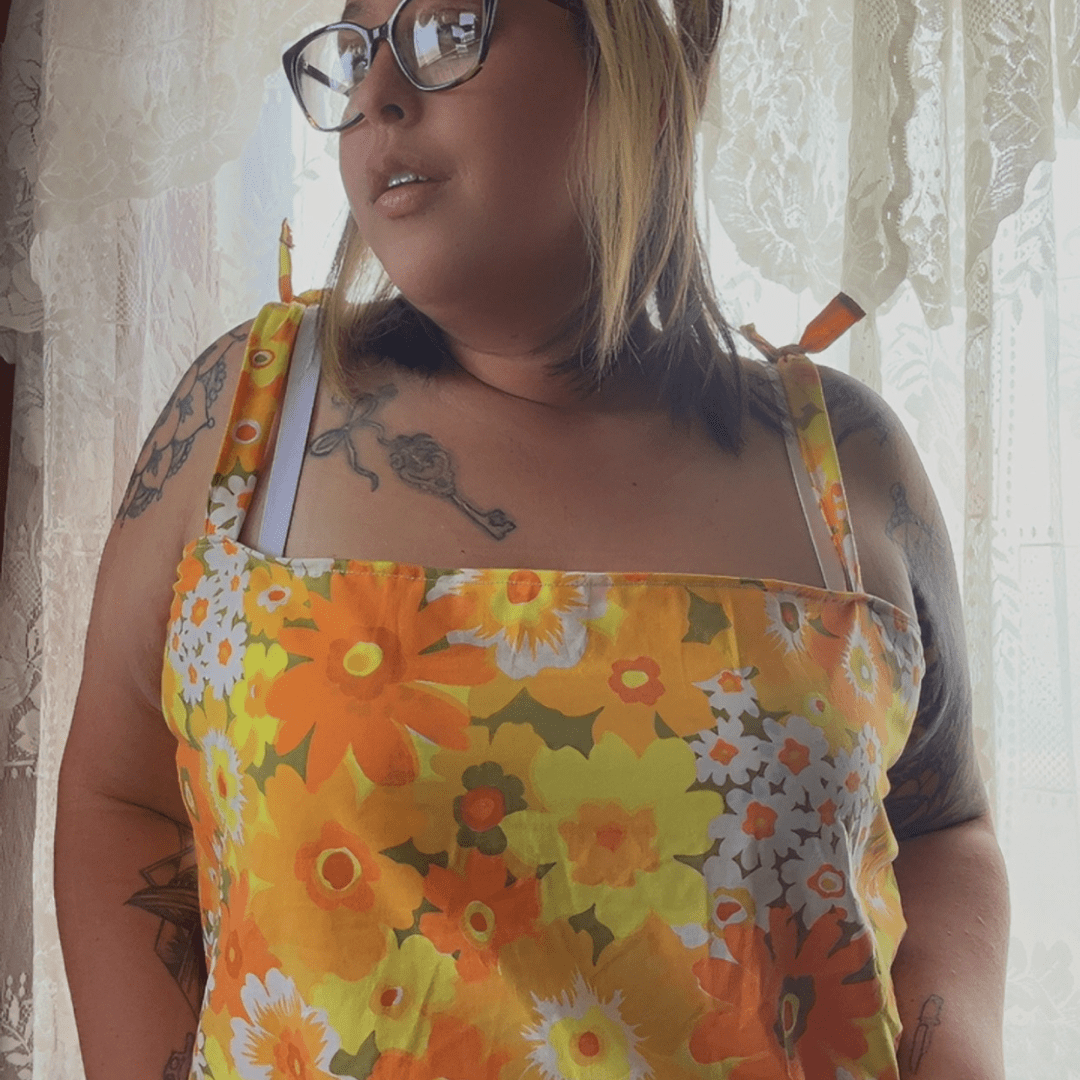 Vintage Sheet to Crop Top - ONLINE Tutorial - The Modern Alien