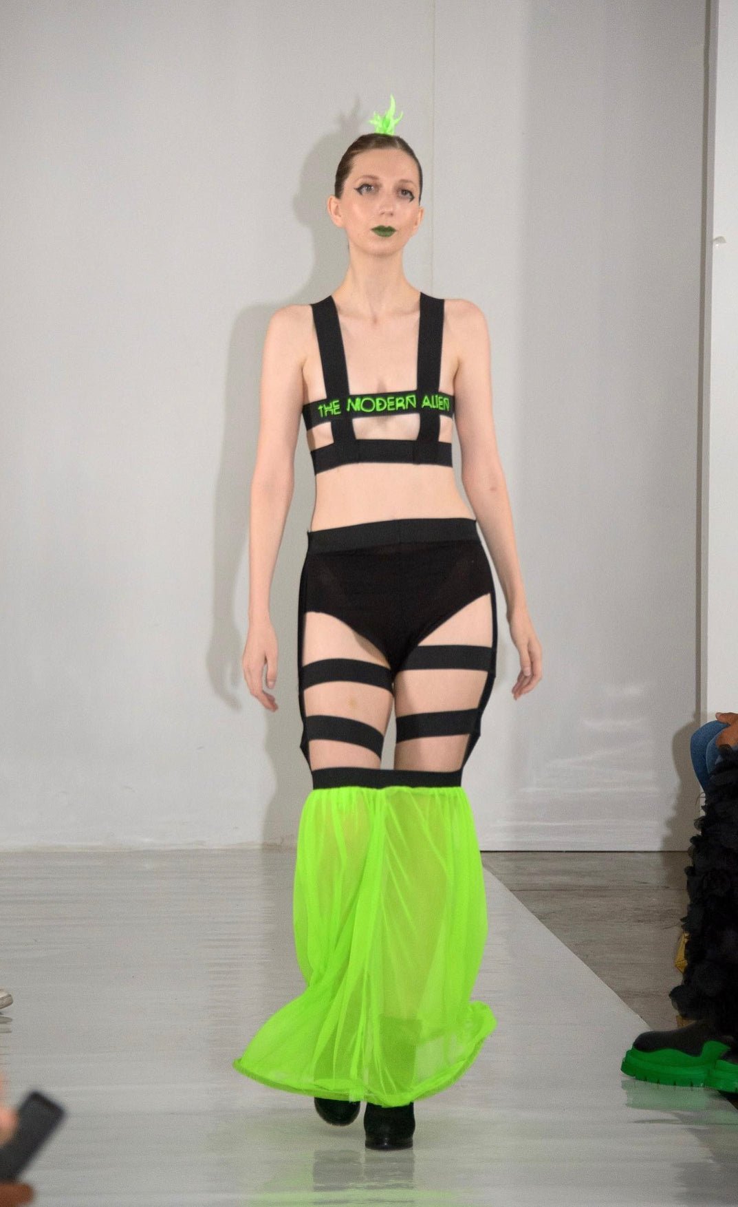 Futuristic Strapped Ensemble – NYFW 2024 Exclusive - The Modern Alien