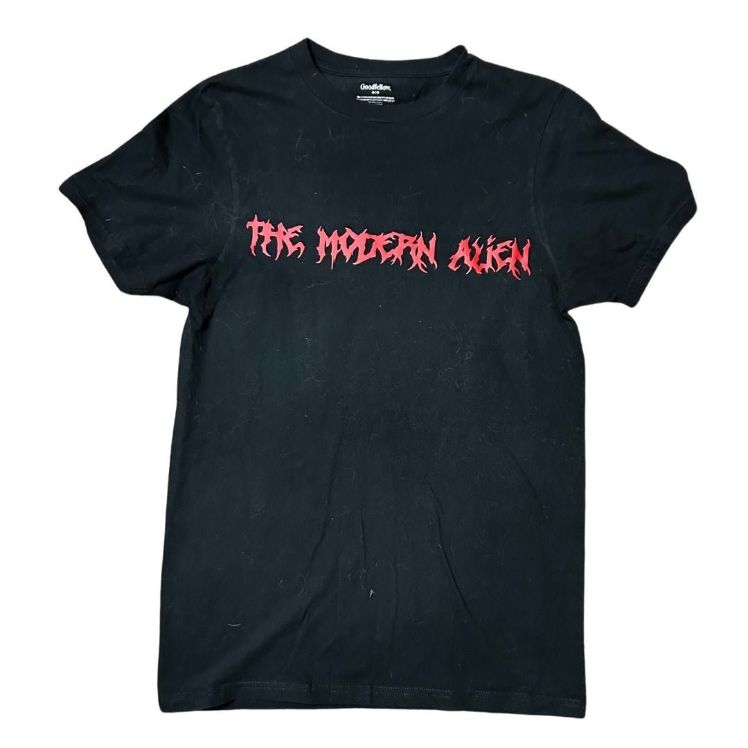 The Modern Alien Graphic Tee – Minimalist with an Edge - The Modern Alien
