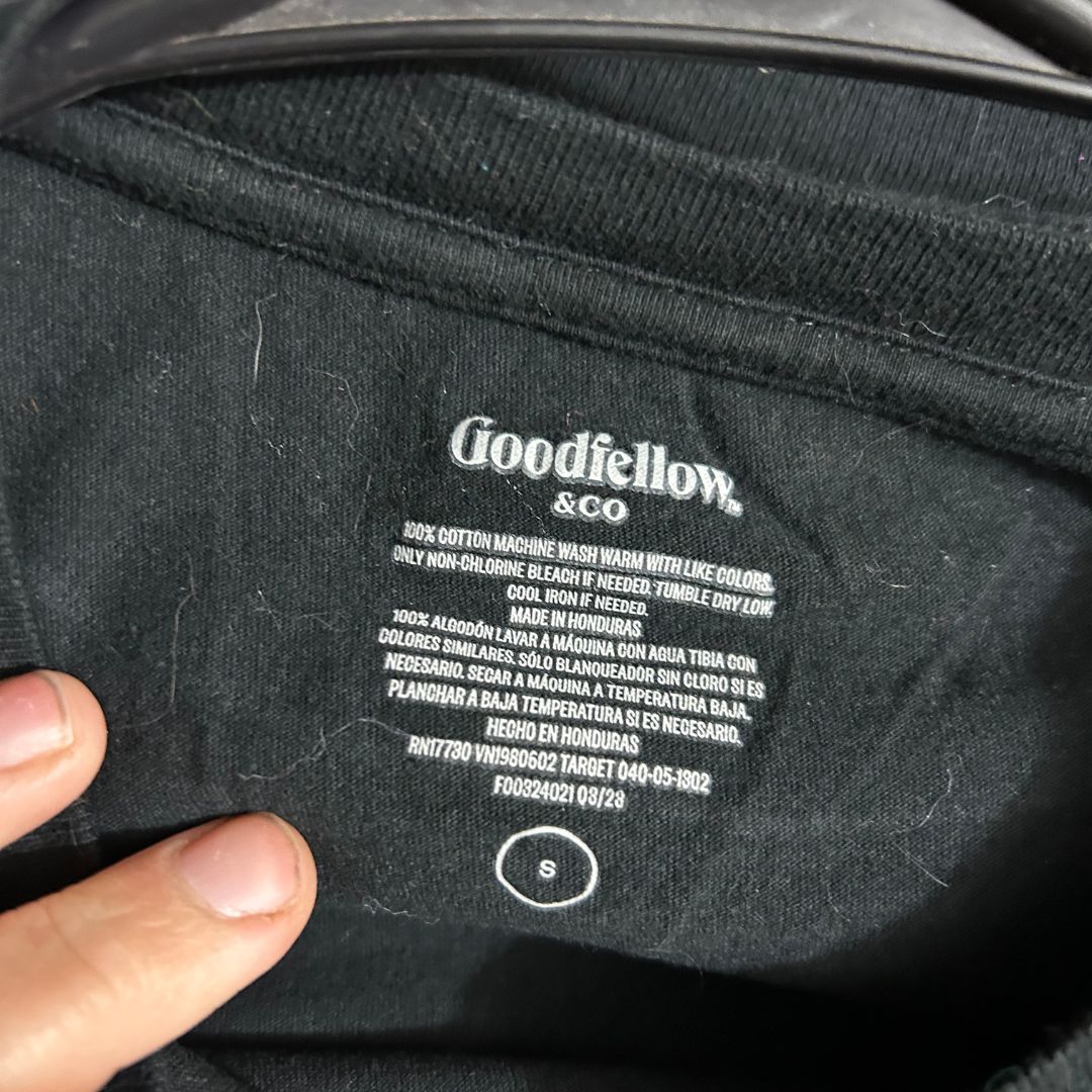 The Modern Alien Graphic Tee – Minimalist with an Edge - The Modern Alien